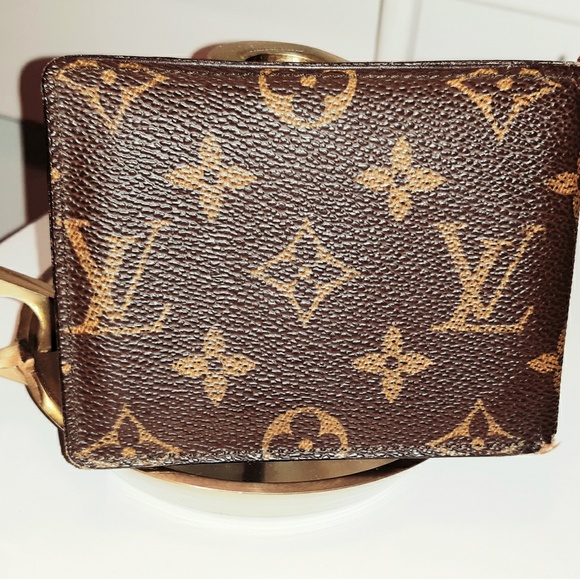 Two men's Louis Vuitton wallets for the price of 1 - Picture 2 of 8